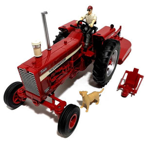 Farmall Big Farm 1:16 Scale 1256 Tractor with Mower