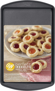 Wilton Perfect Results Premium Non-Stick Bakeware Cookie Sheet, 15 x 10-Inch